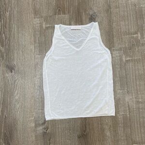 Maison Montagut Tank